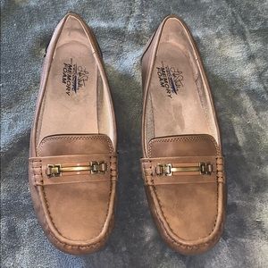 Life stride brown slip on.